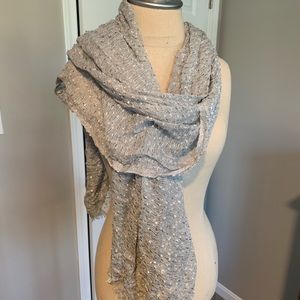 NWOT Sparkly Scarf